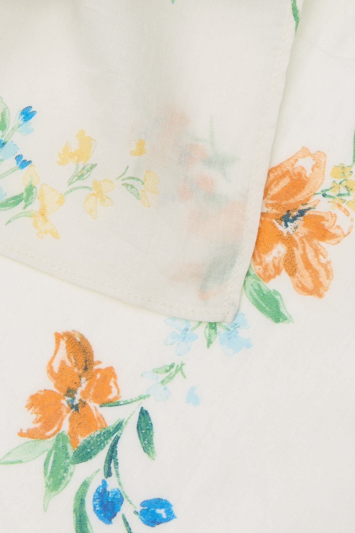 Skall Studio Daffodil scarf 55x55 Scarf Flower bouquet